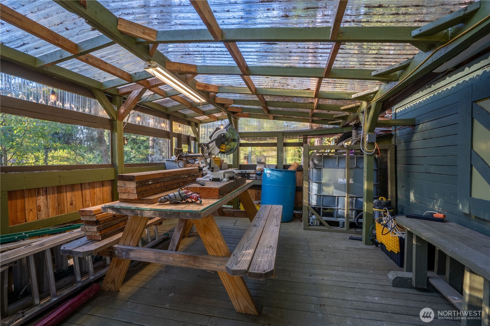 4258 Northwest Drive