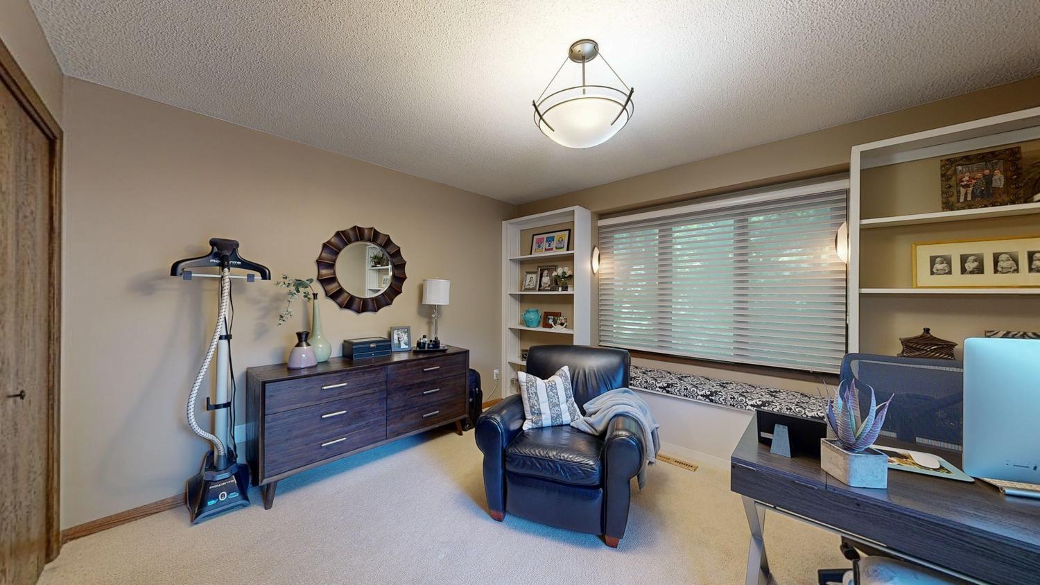 1752 Walden Lane SW