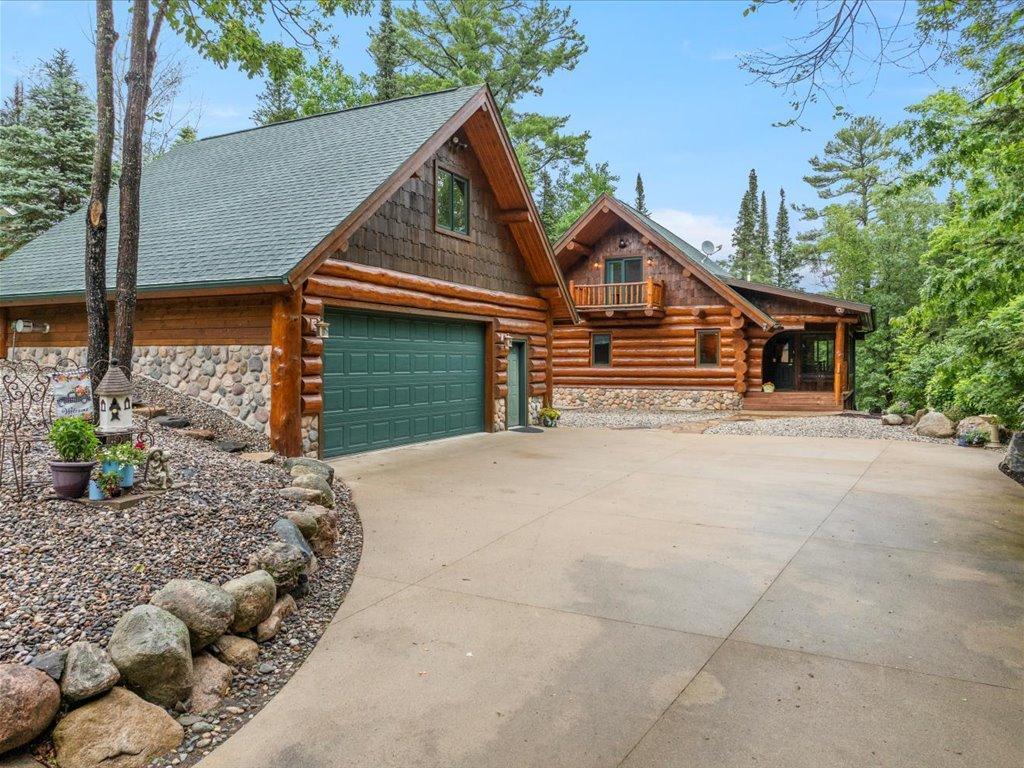 5514 Whispering Pines Drive NW