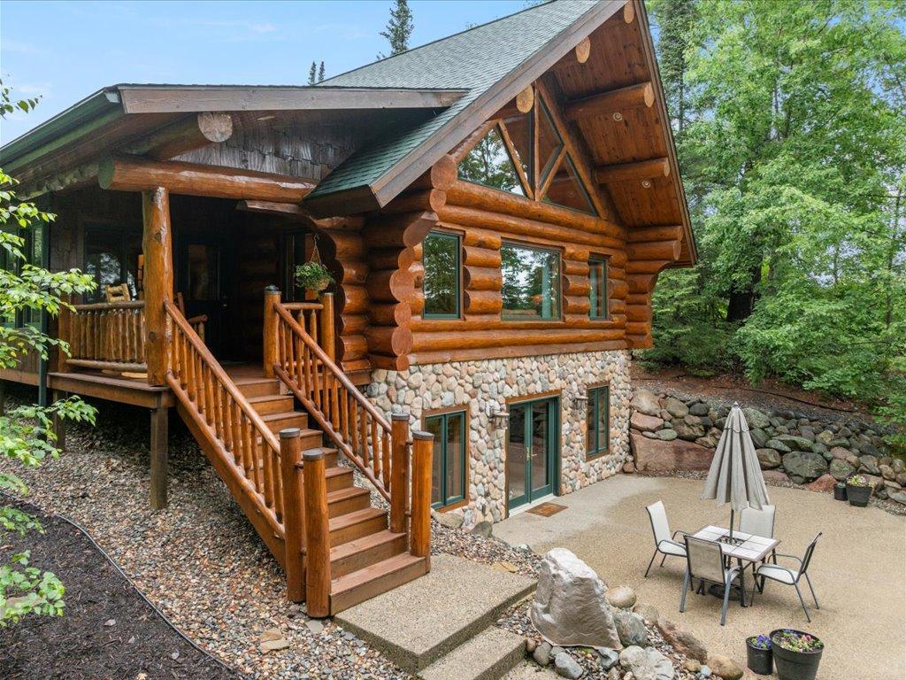 5514 Whispering Pines Drive NW