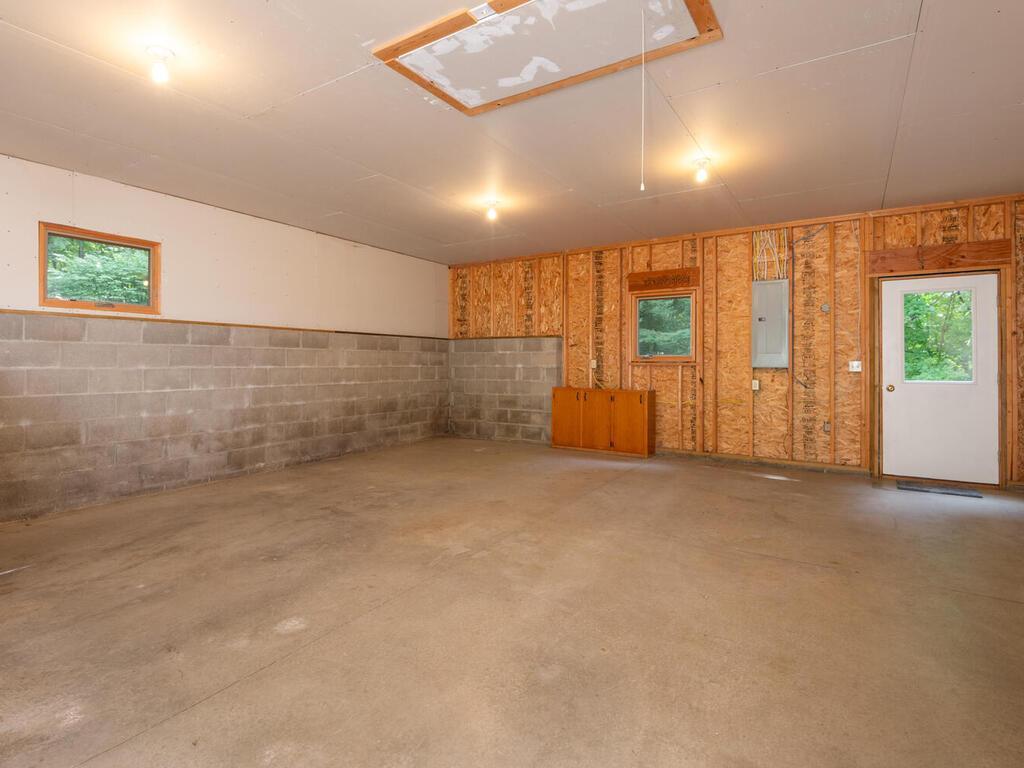 6920 Foxglove Circle
