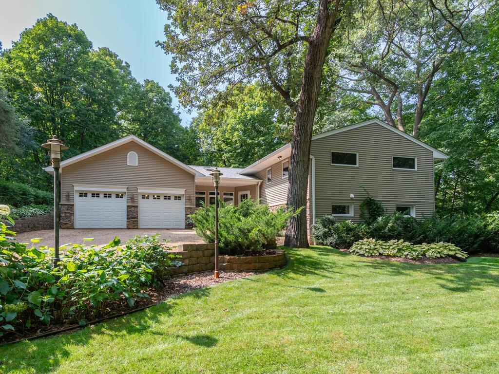 6920 Foxglove Circle