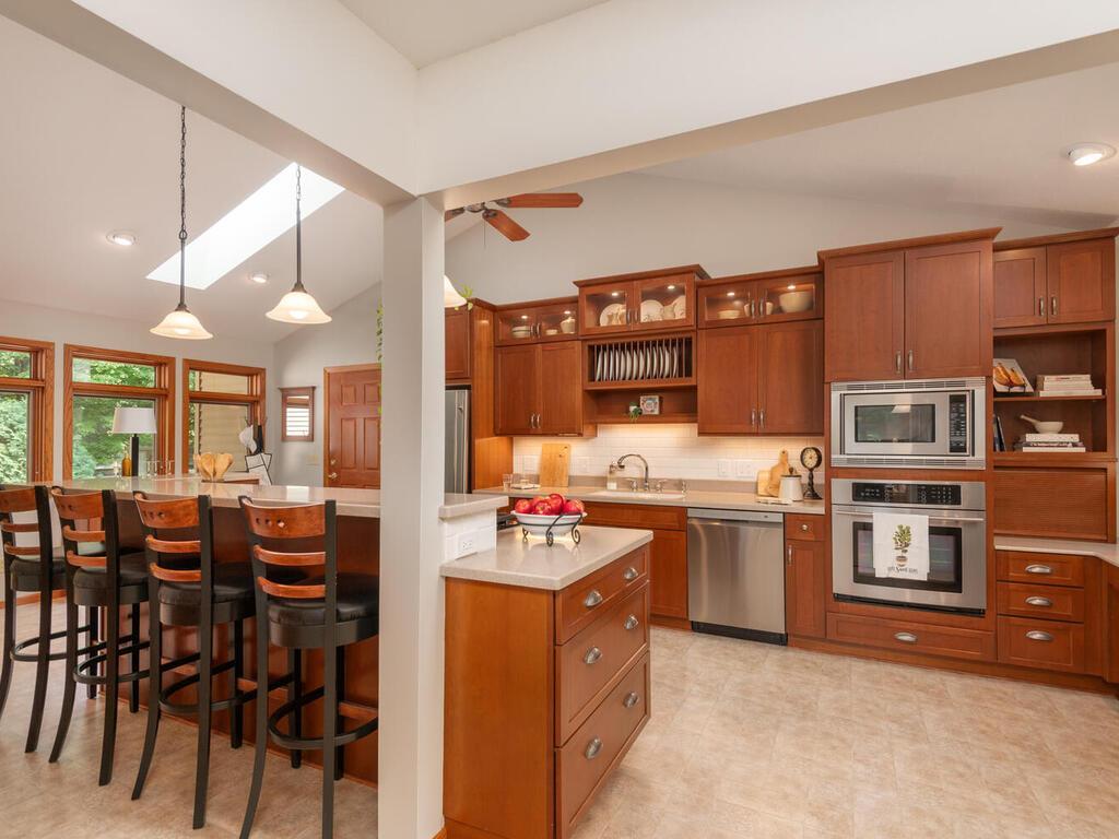 6920 Foxglove Circle