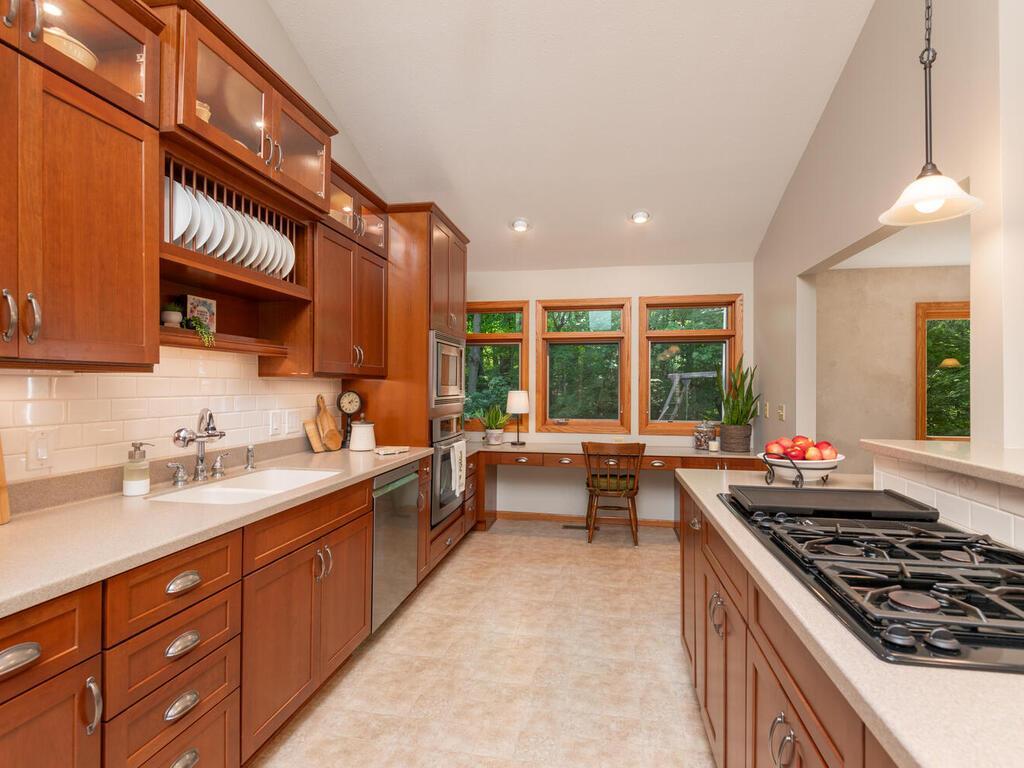 6920 Foxglove Circle