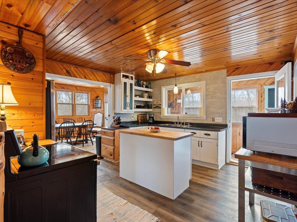 3728 Sleepy Hollow Road