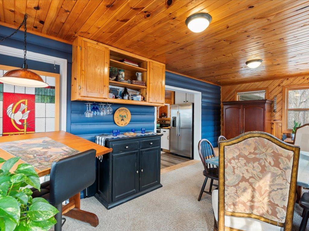 3728 Sleepy Hollow Road
