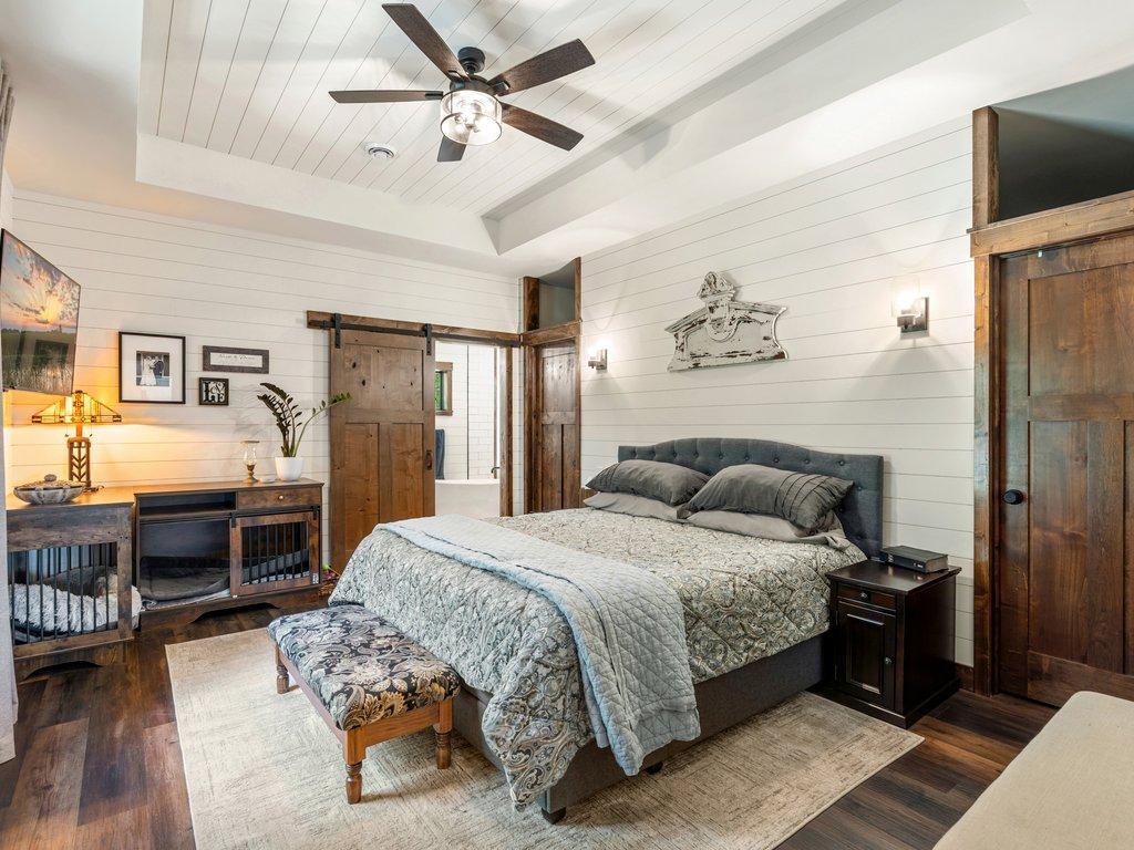 1556 Maplewood Ridge Road