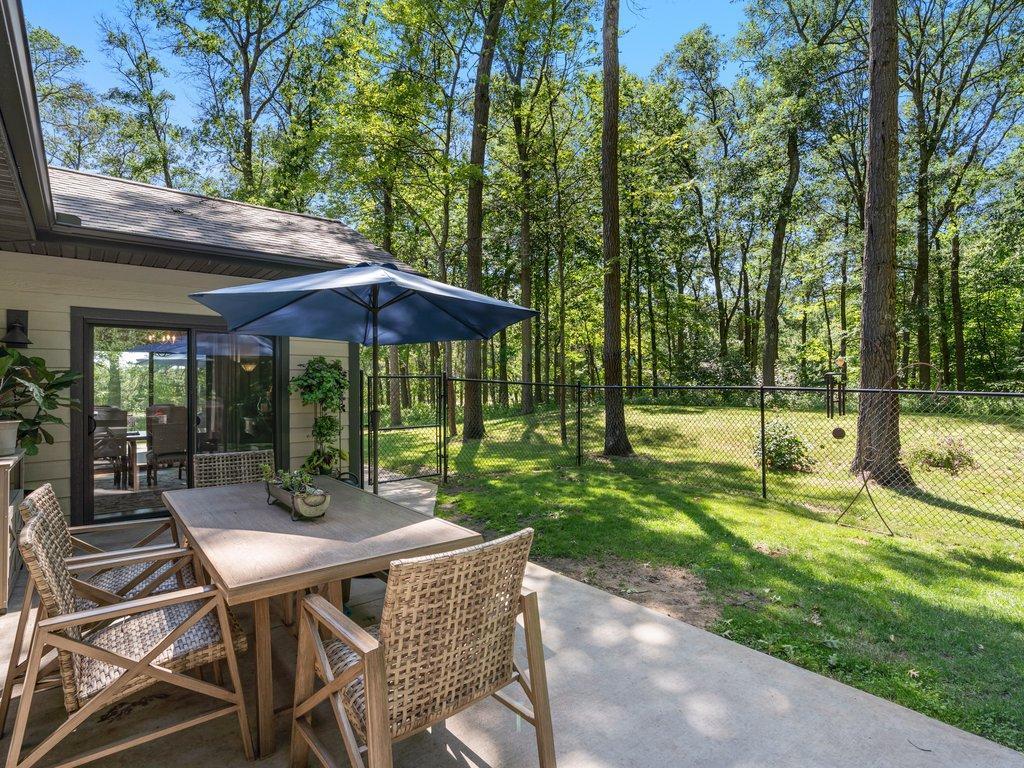 1556 Maplewood Ridge Road