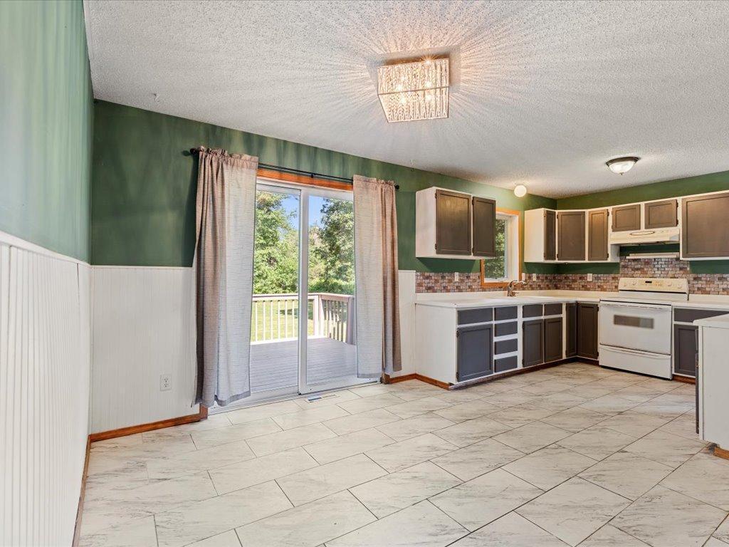 12805 Oakwood Trail SW