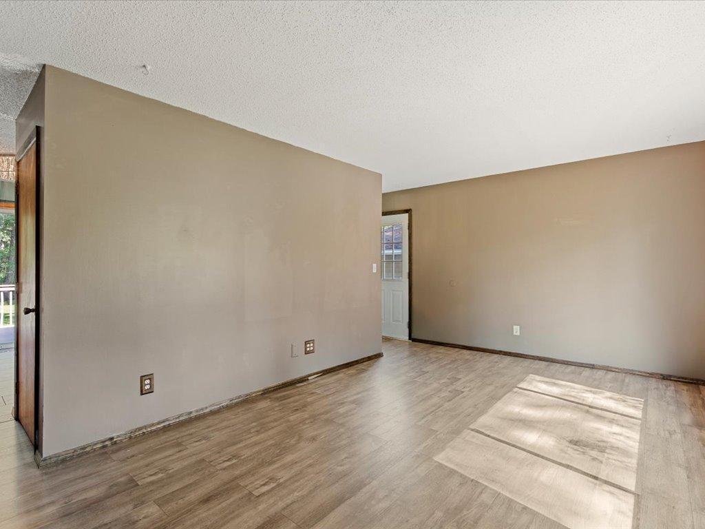 12805 Oakwood Trail SW