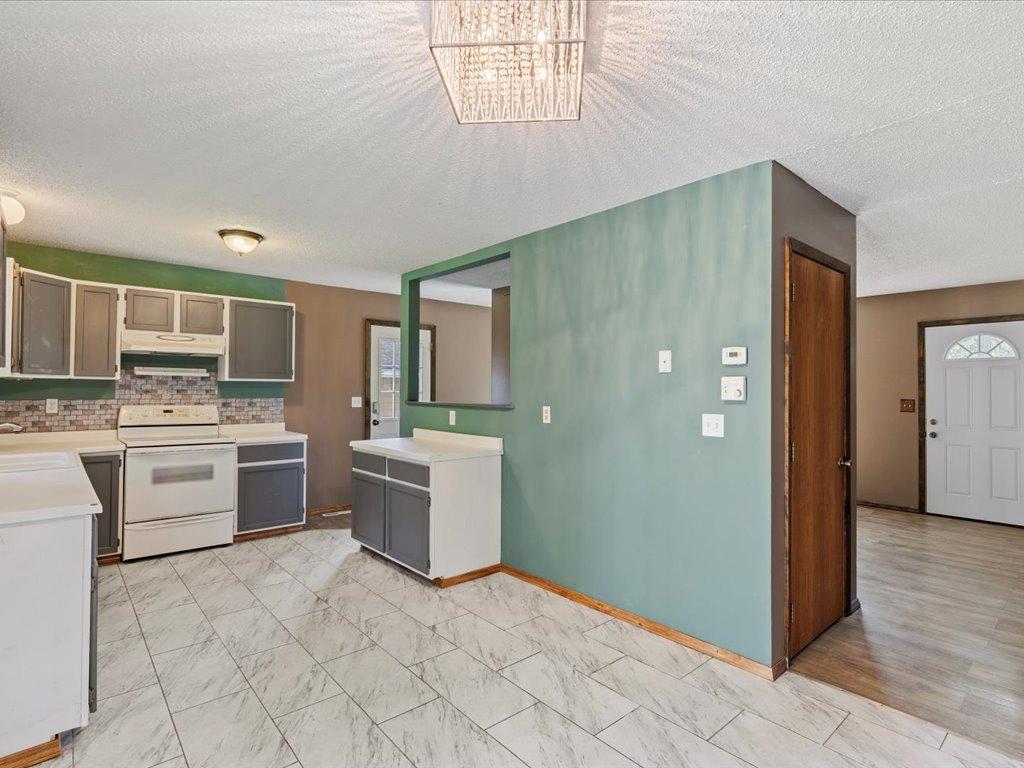 12805 Oakwood Trail SW