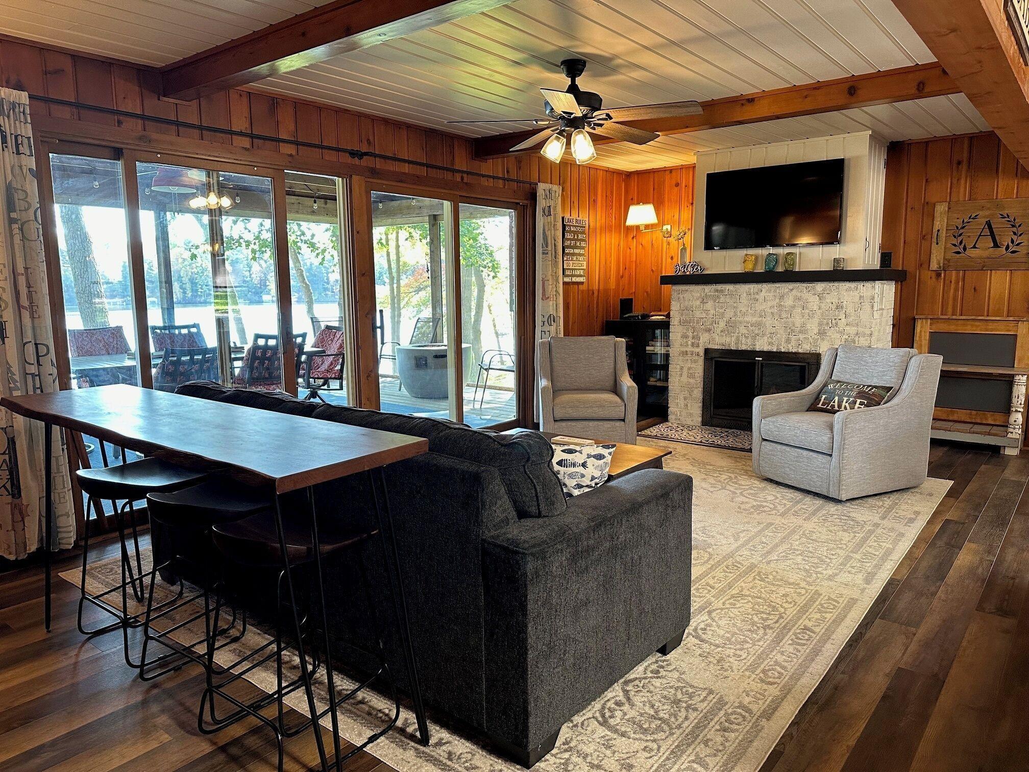 25522 Roy Lane