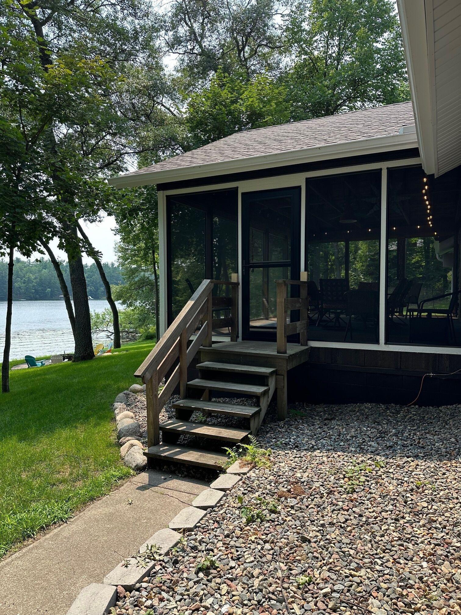 25522 Roy Lane