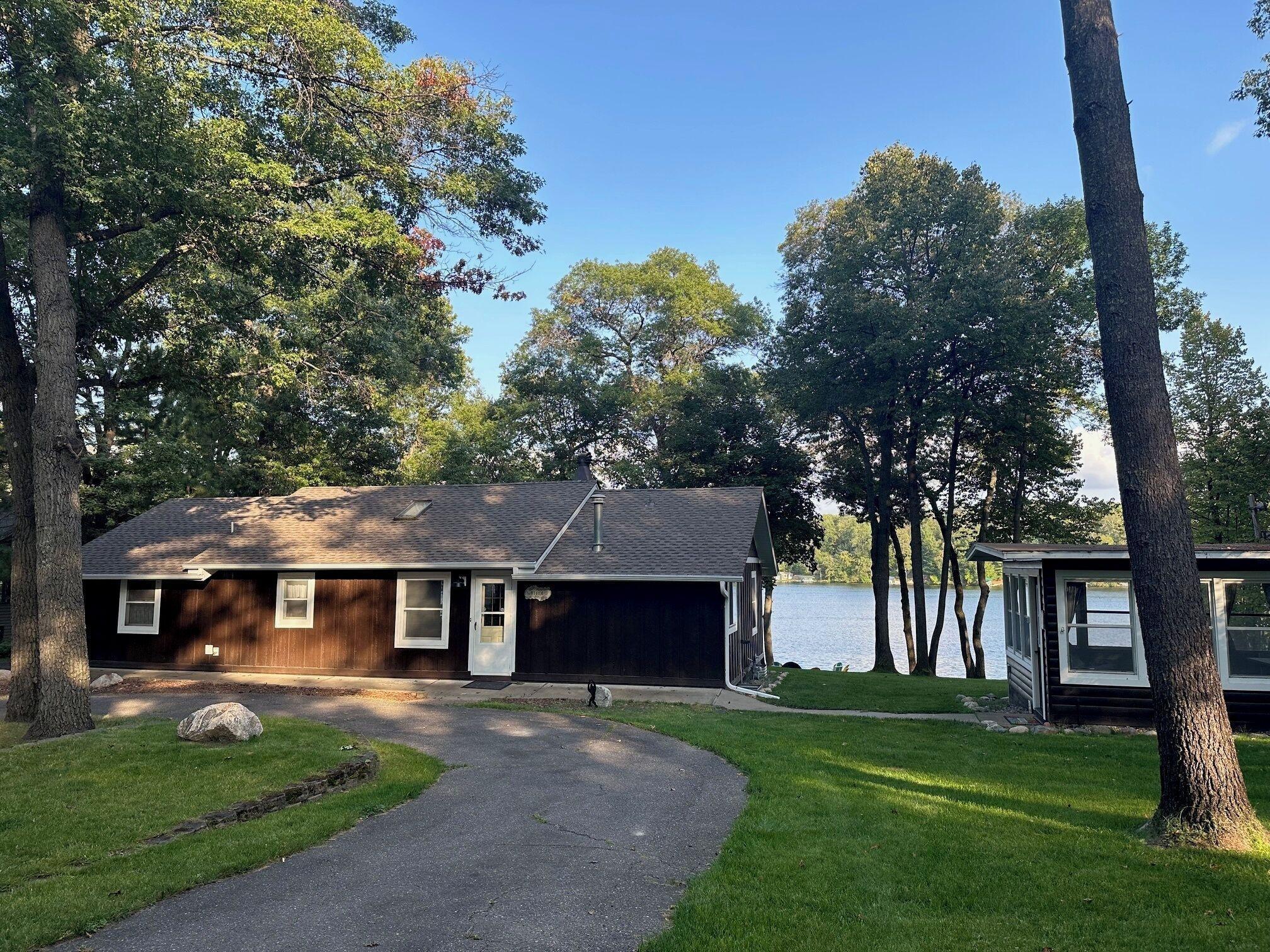 25522 Roy Lane