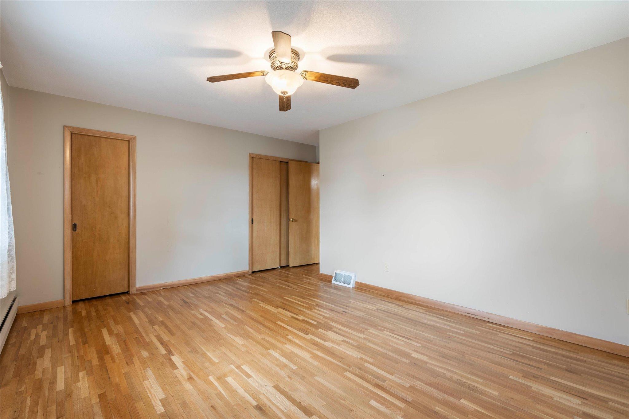 201 Cleveland Boulevard W