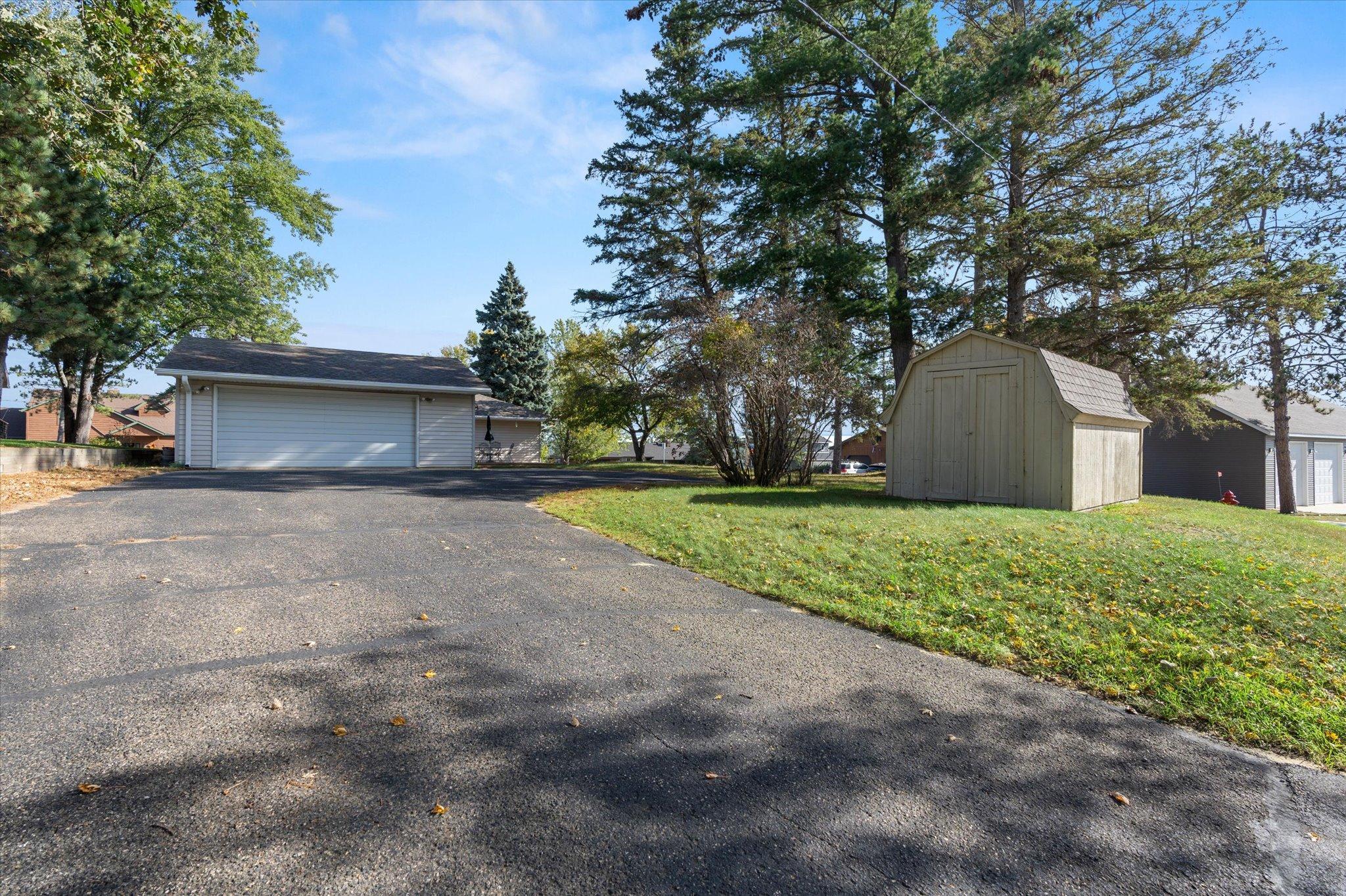 201 Cleveland Boulevard W