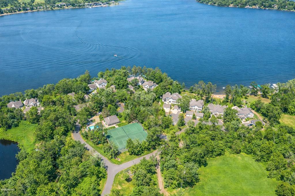 1387 East Pointe Dr