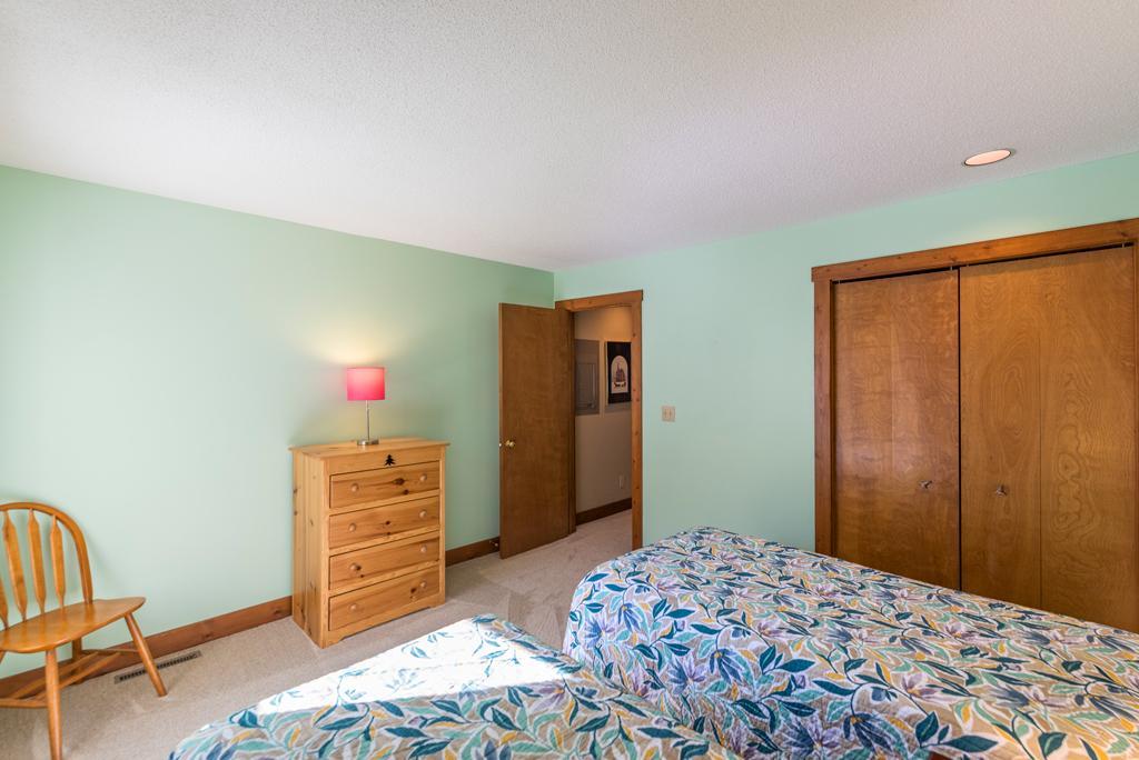 1387 East Pointe Dr