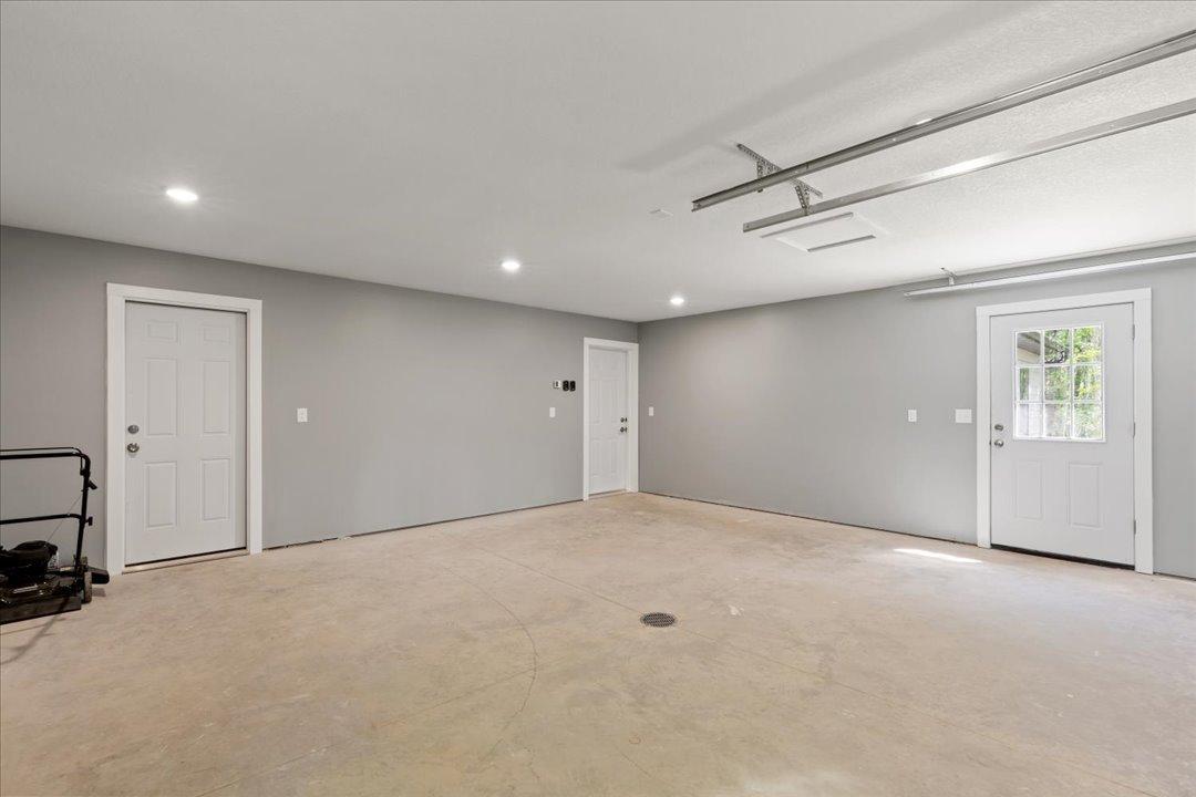 121 Ridgeway Path