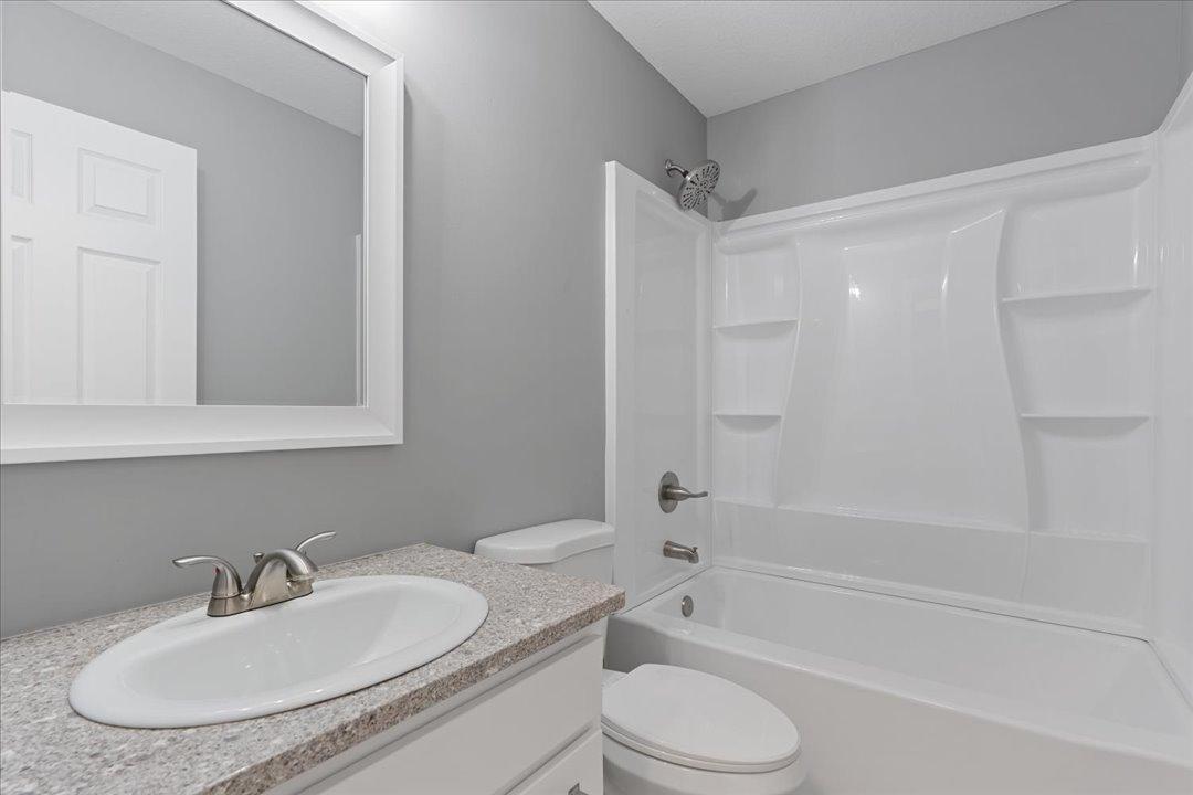 121 Ridgeway Path