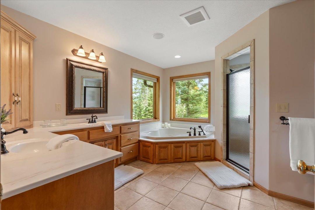 6594 Noel Trail NW
