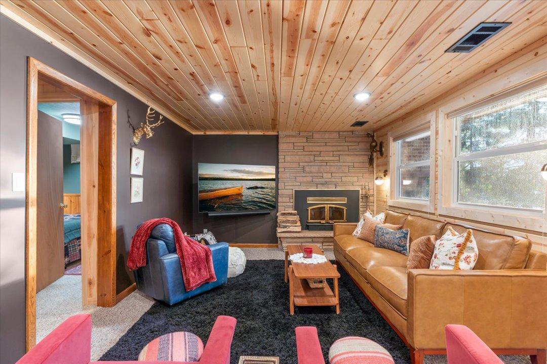 7987 Agency Narrows Drive NW