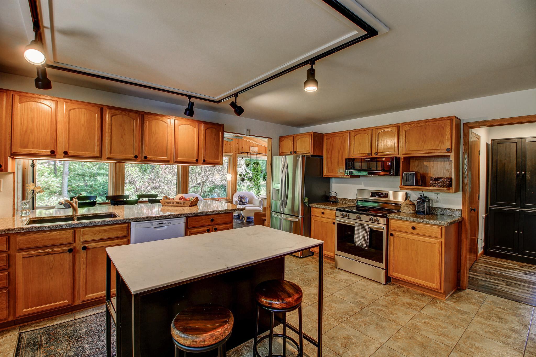 7987 Agency Narrows Drive NW