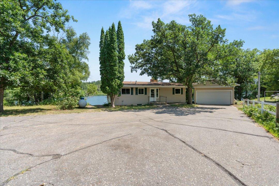 701 Heartland Place S