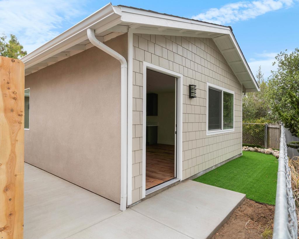 1751 Tamarack Drive 2