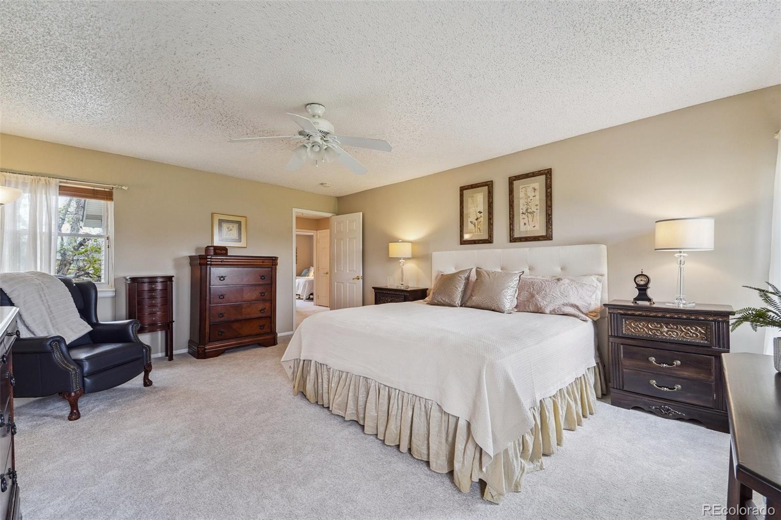 2446 S Vaughn Way Unit: F