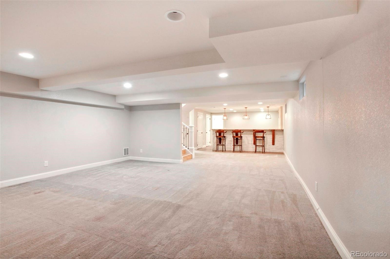 175 S Jasmine Street