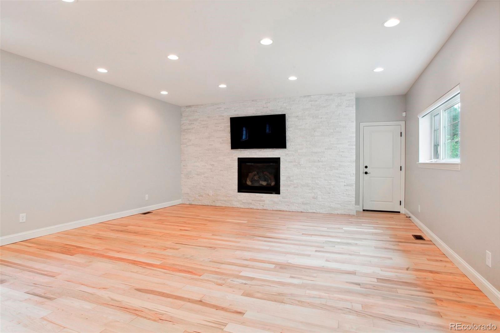 175 S Jasmine Street