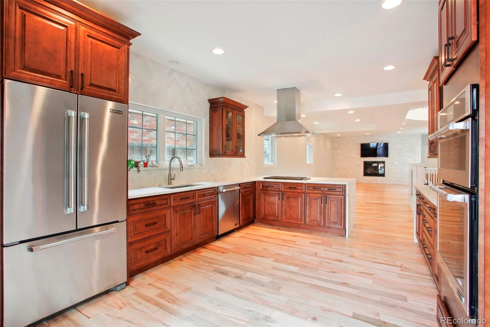 175 S Jasmine Street