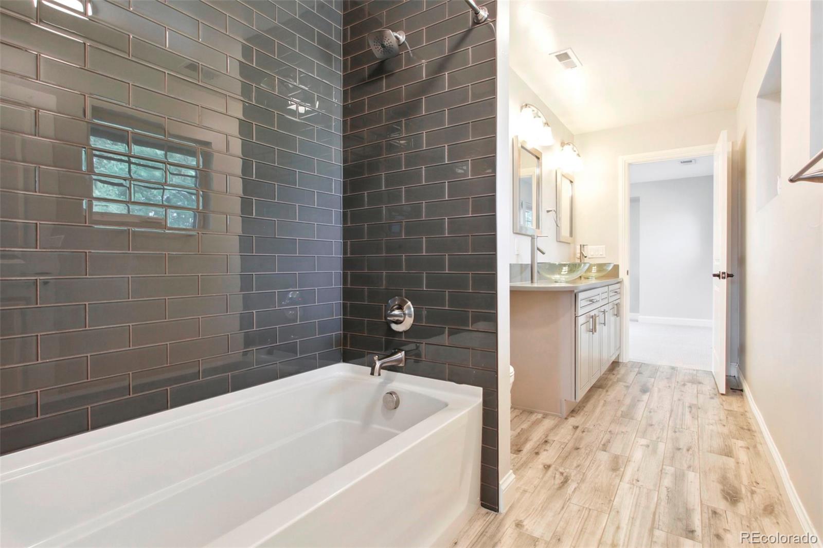 175 S Jasmine Street