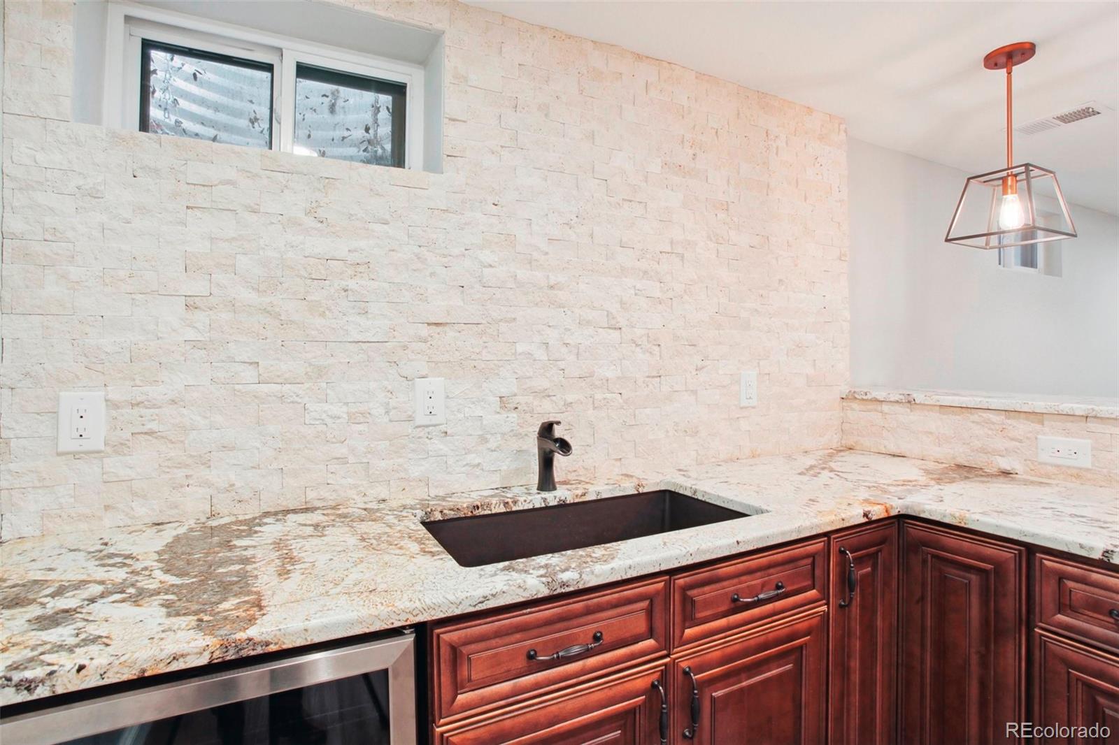 175 S Jasmine Street