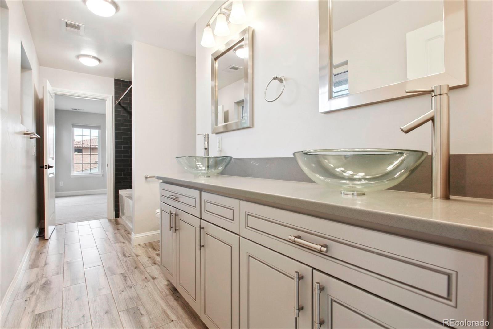 175 S Jasmine Street