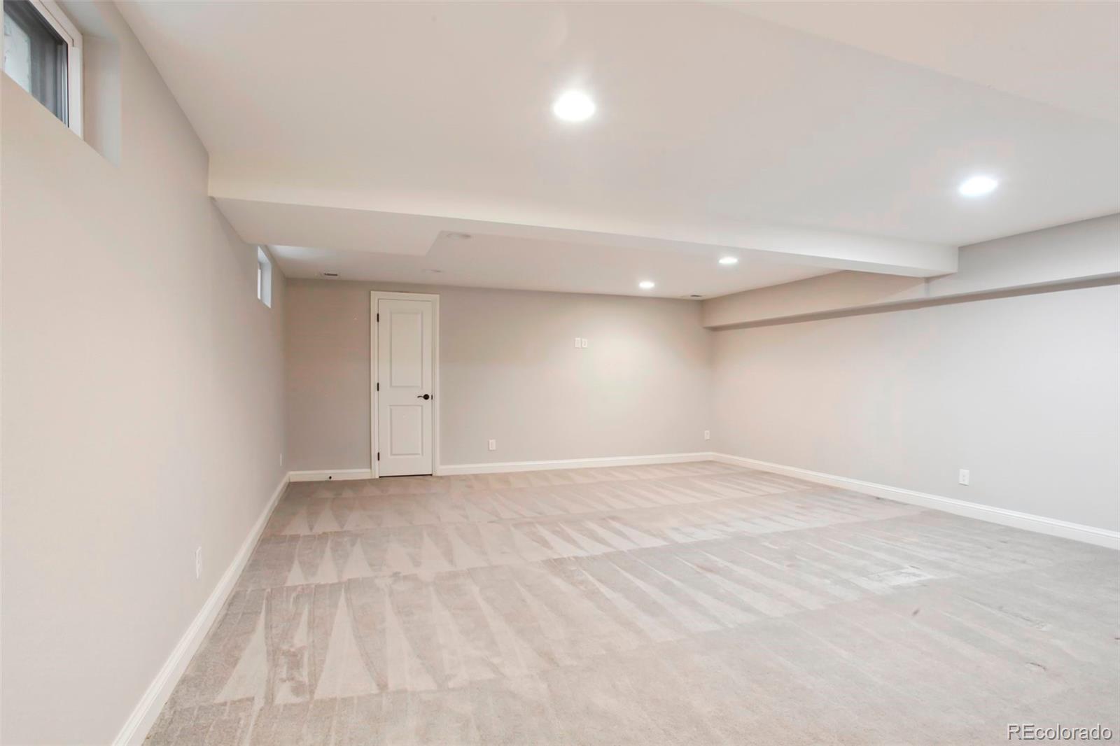 175 S Jasmine Street