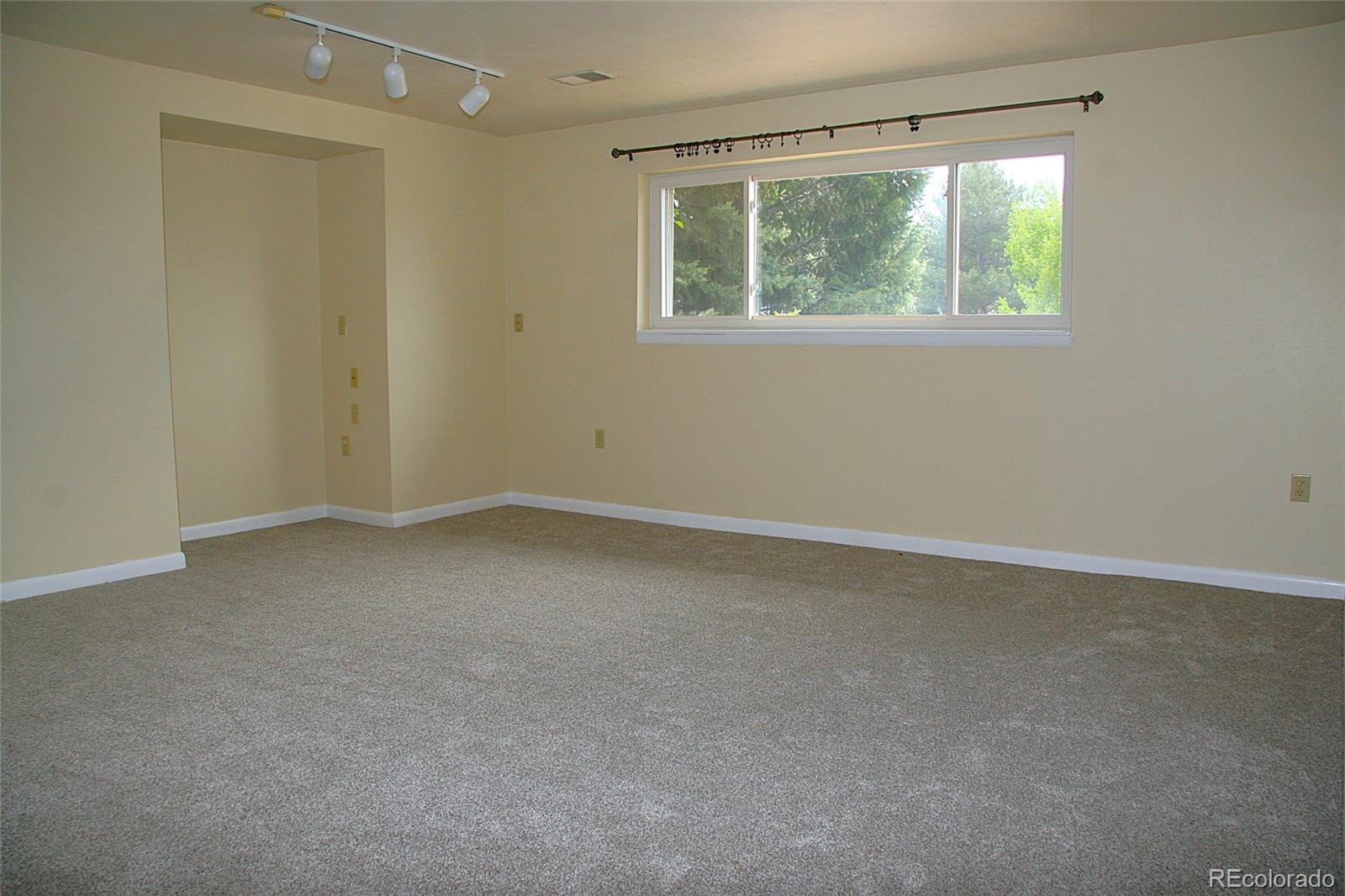 1008 Park View Court