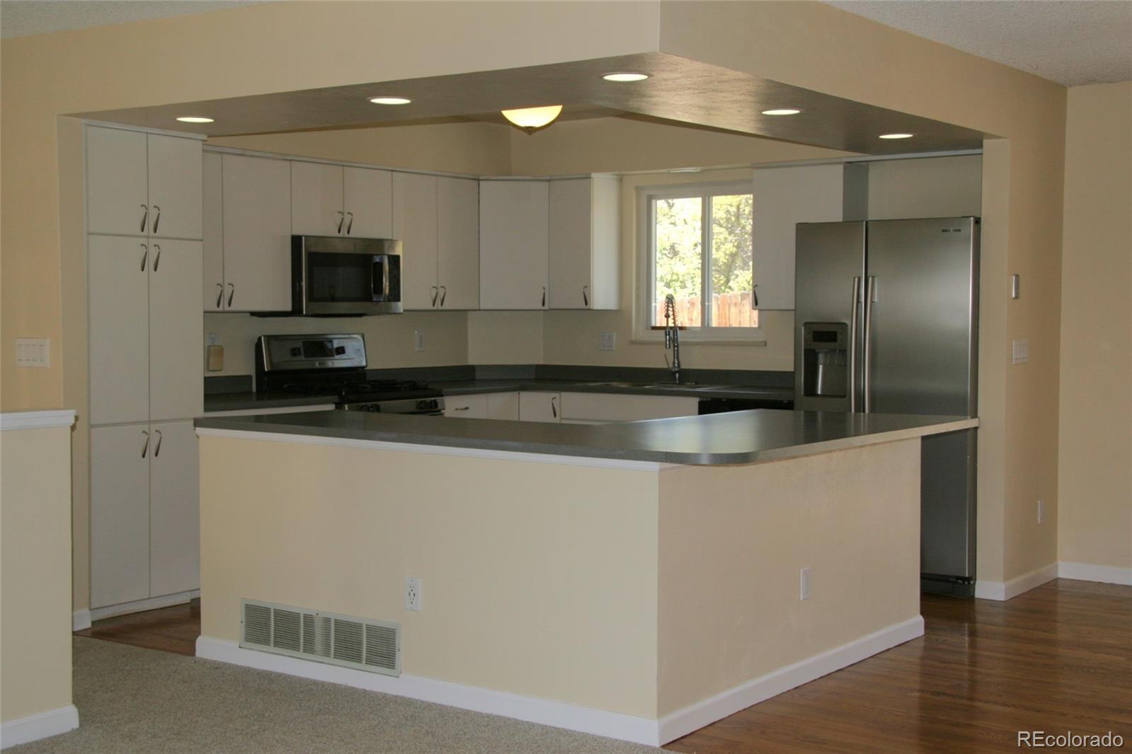 1008 Park View Court