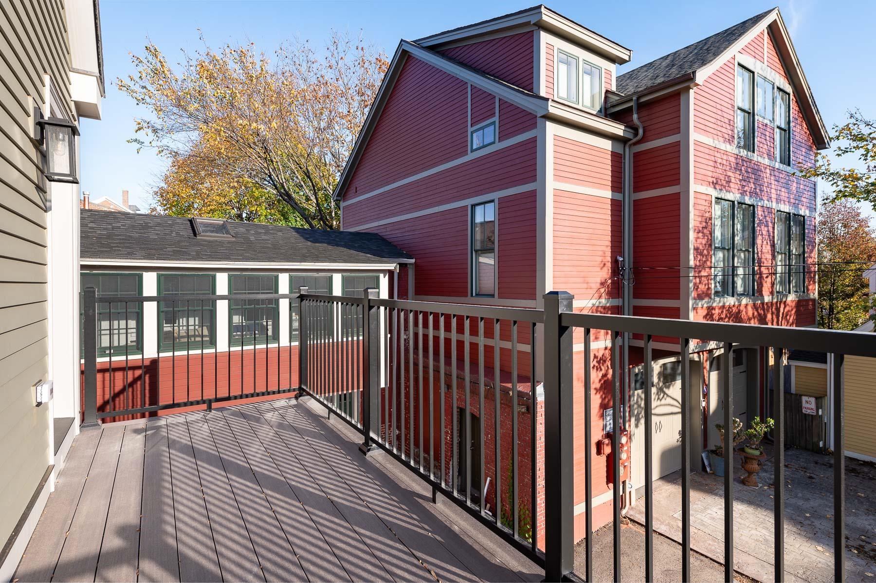 99 Daniel Street