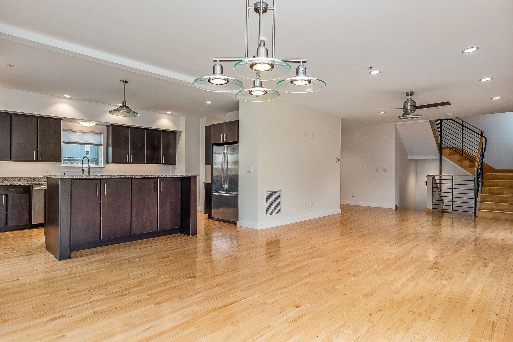 659 Dennett Street Unit: 3