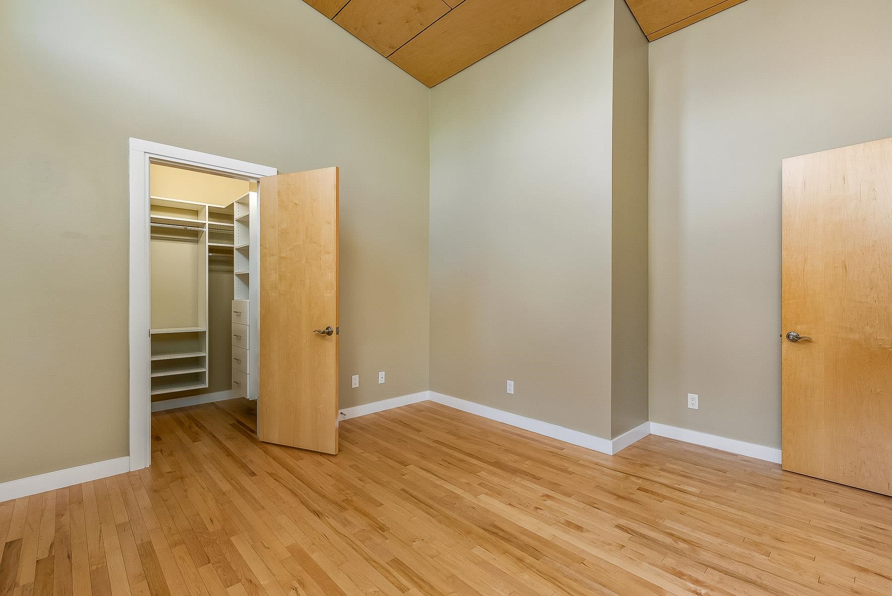 659 Dennett Street Unit: 3