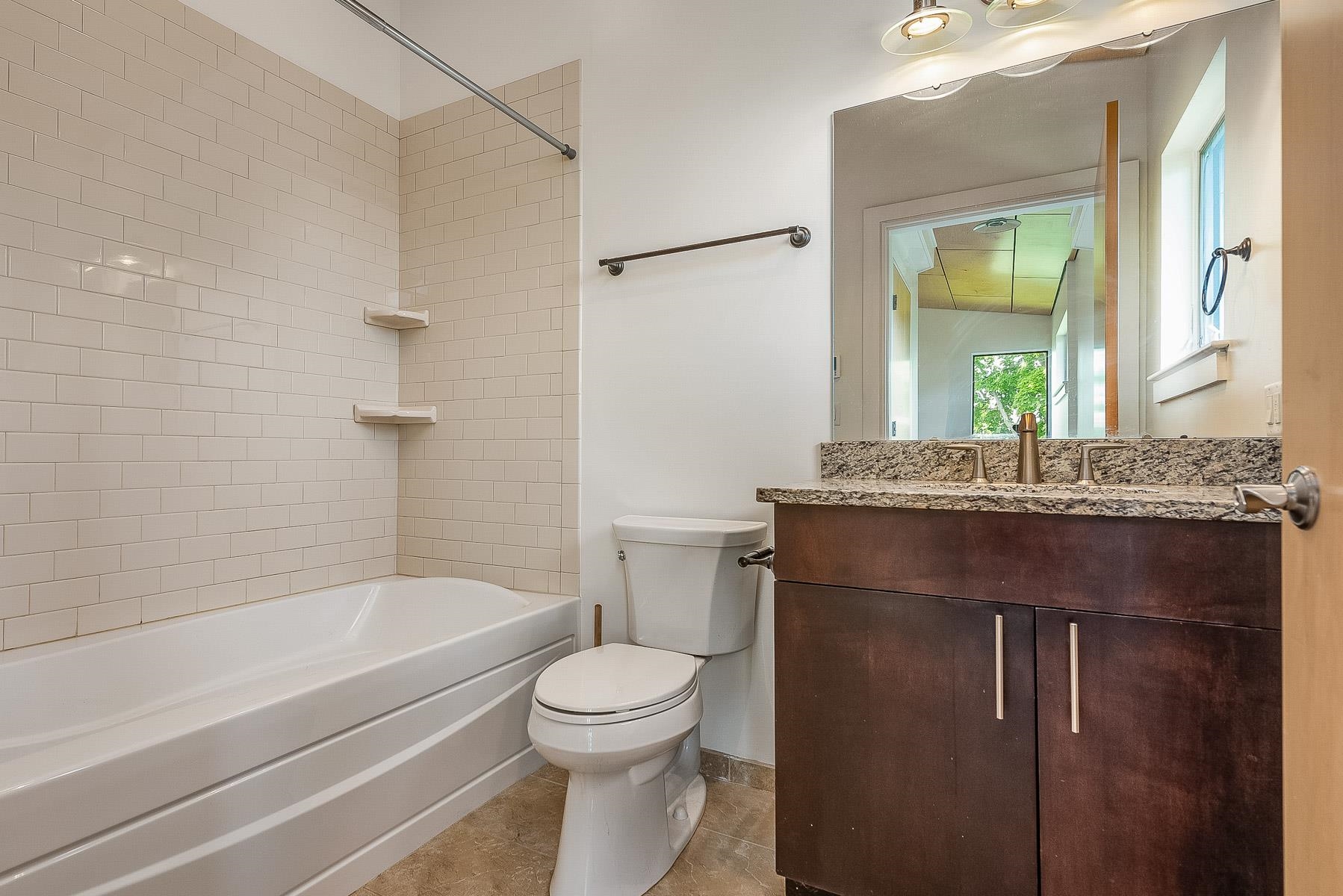659 Dennett Street Unit: 3