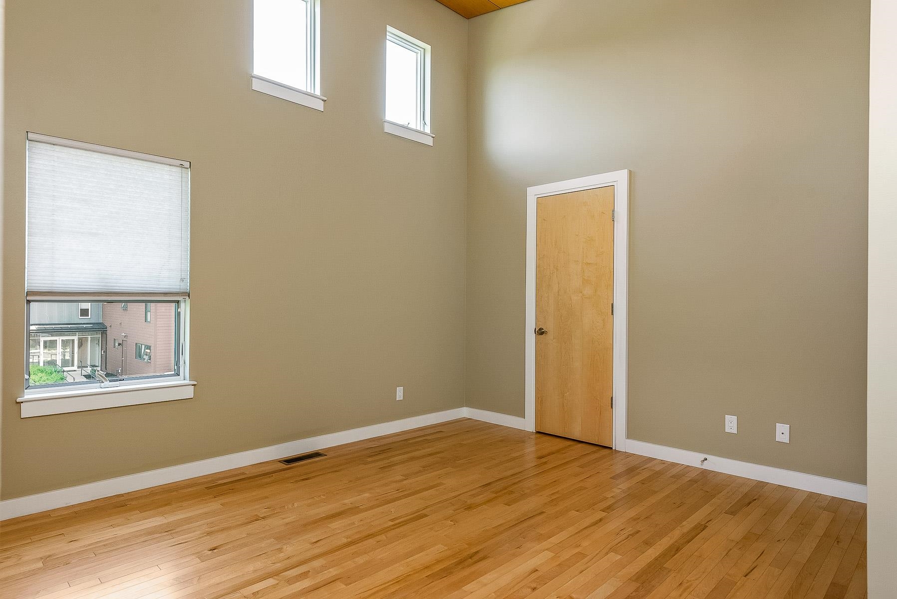 659 Dennett Street Unit: 3