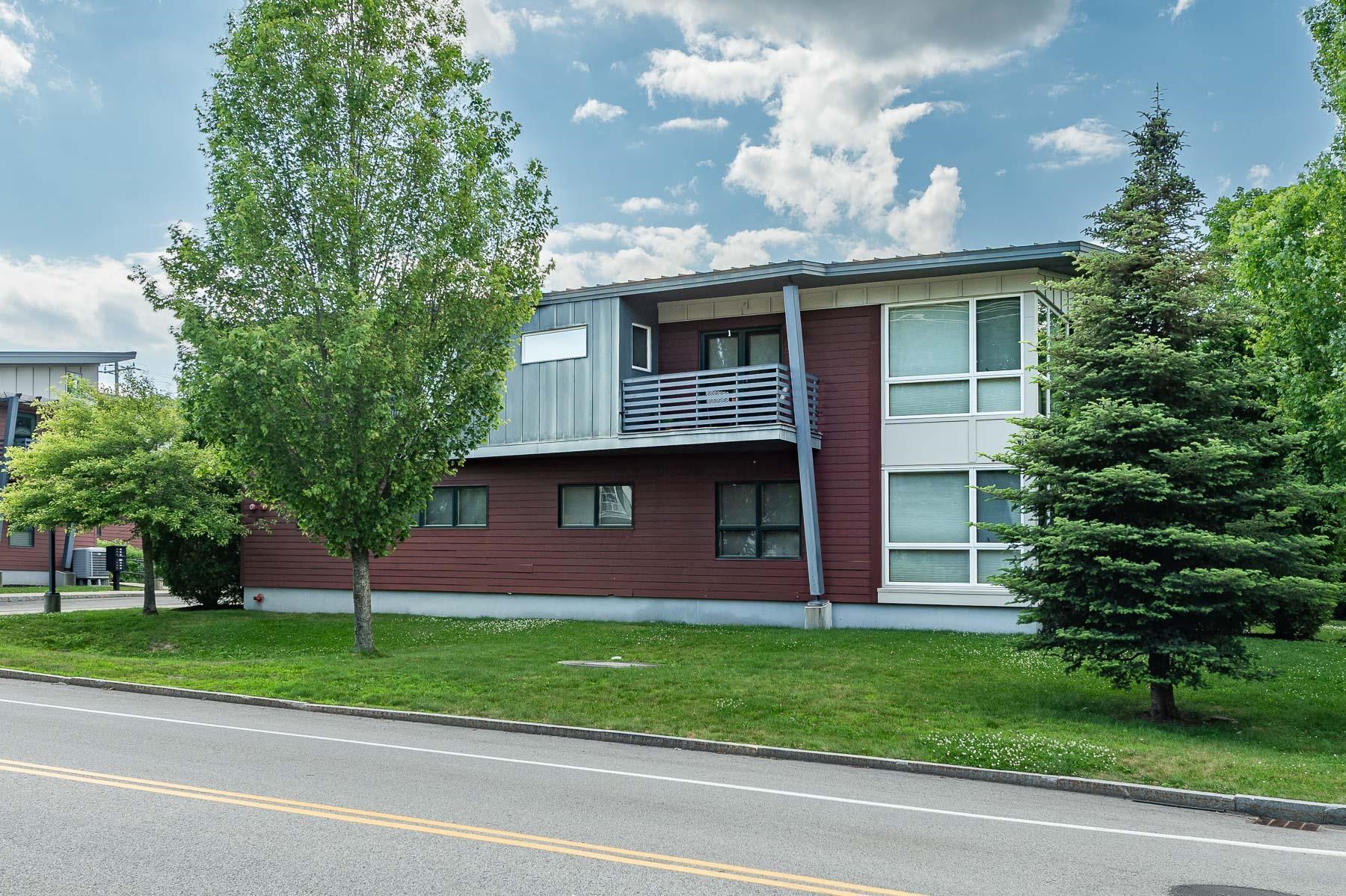 659 Dennett Street Unit: 3