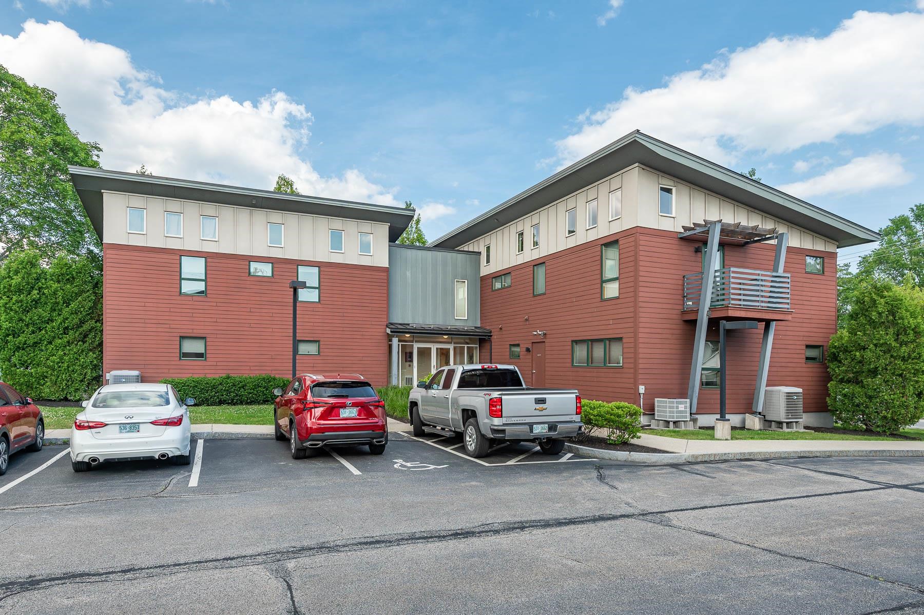 659 Dennett Street Unit: 3