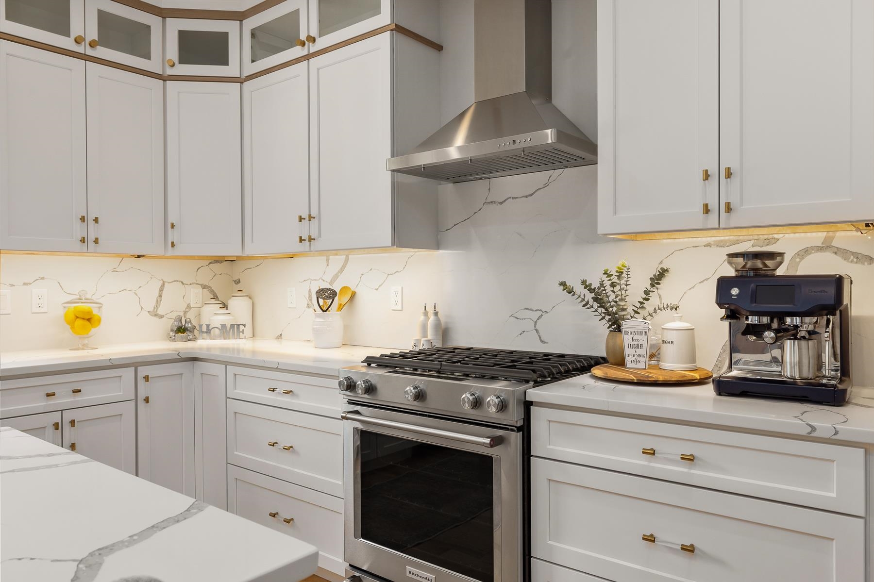 1230 Islington Street