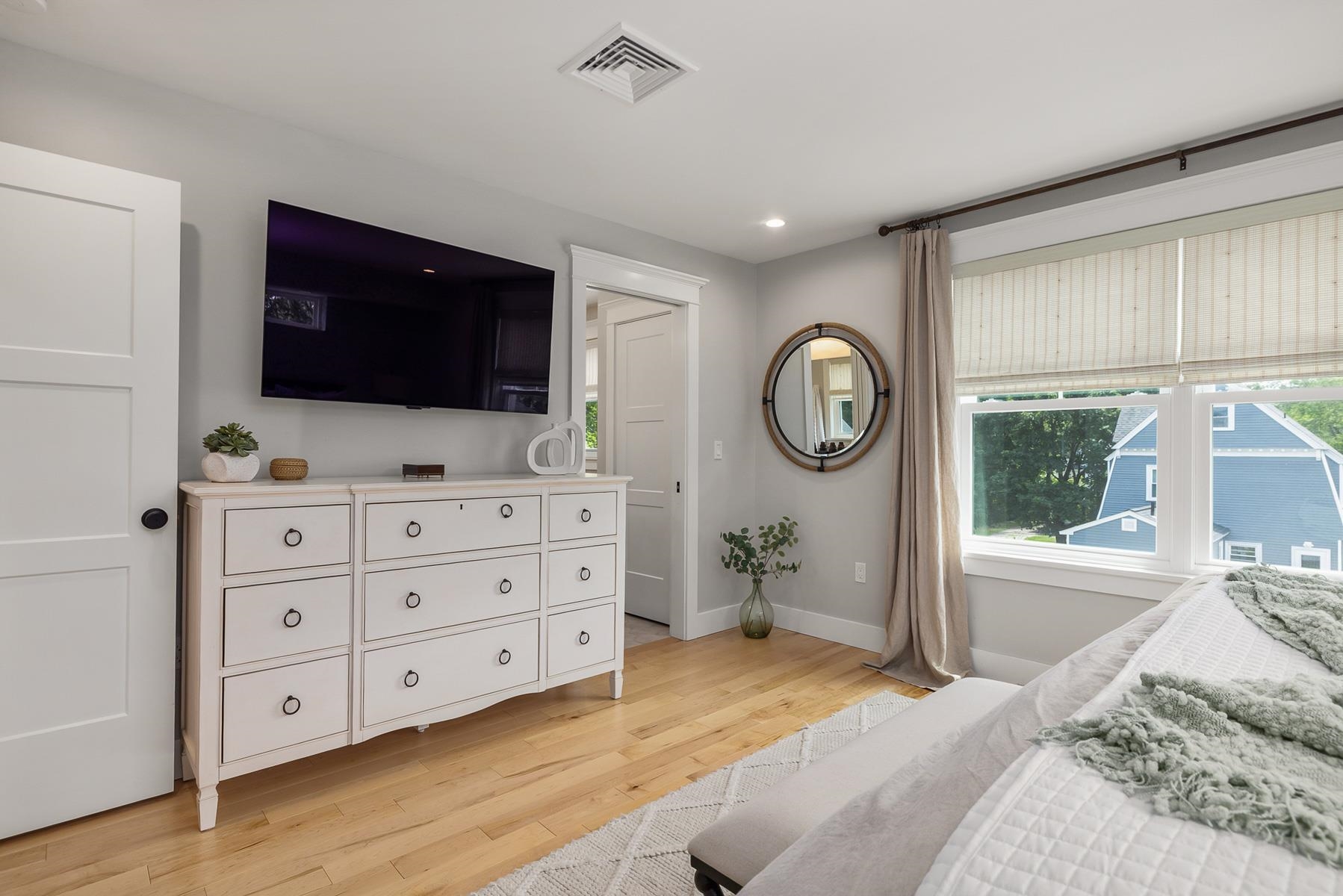 1230 Islington Street