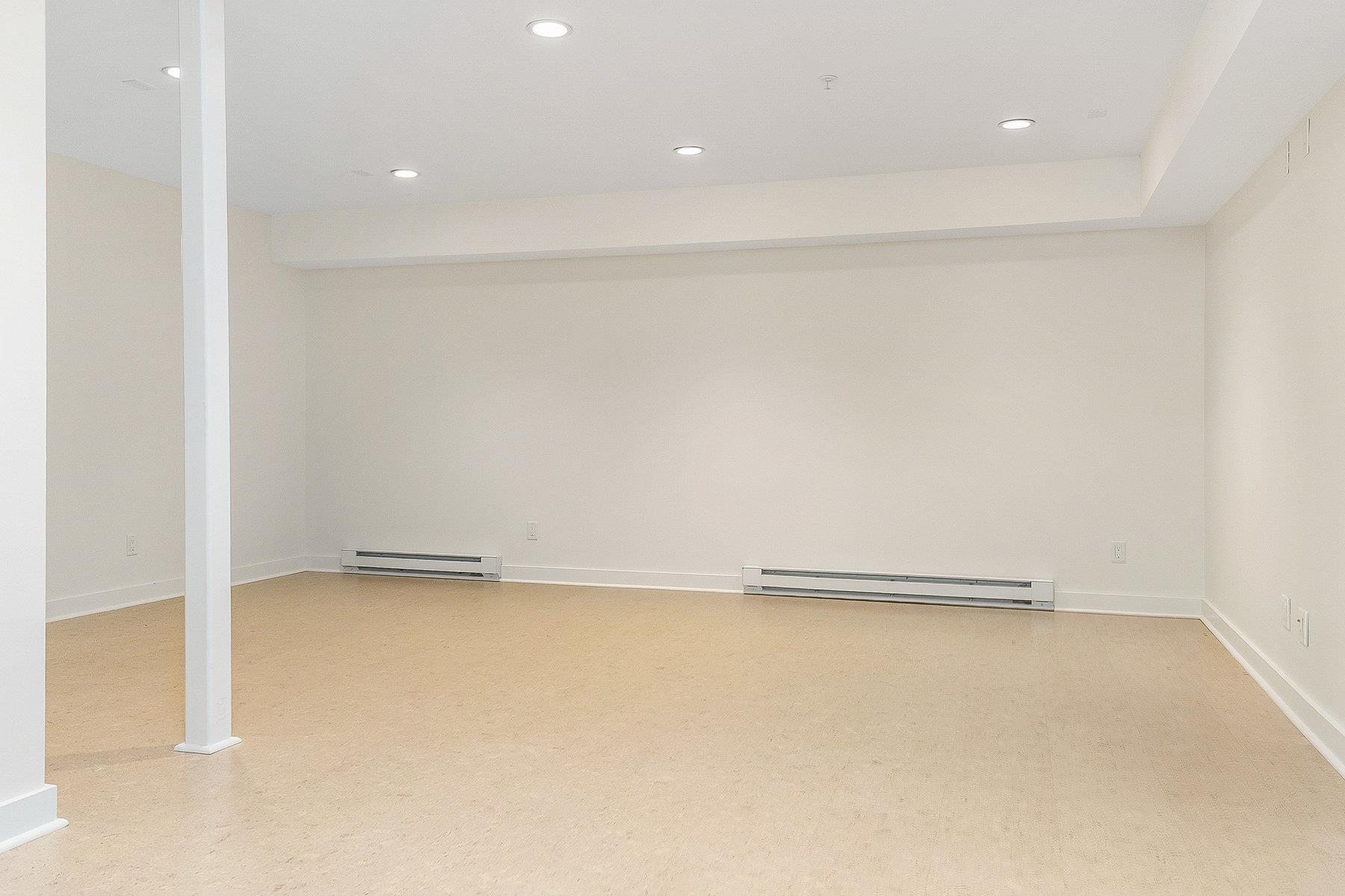 677 Dennett Street Unit: 1