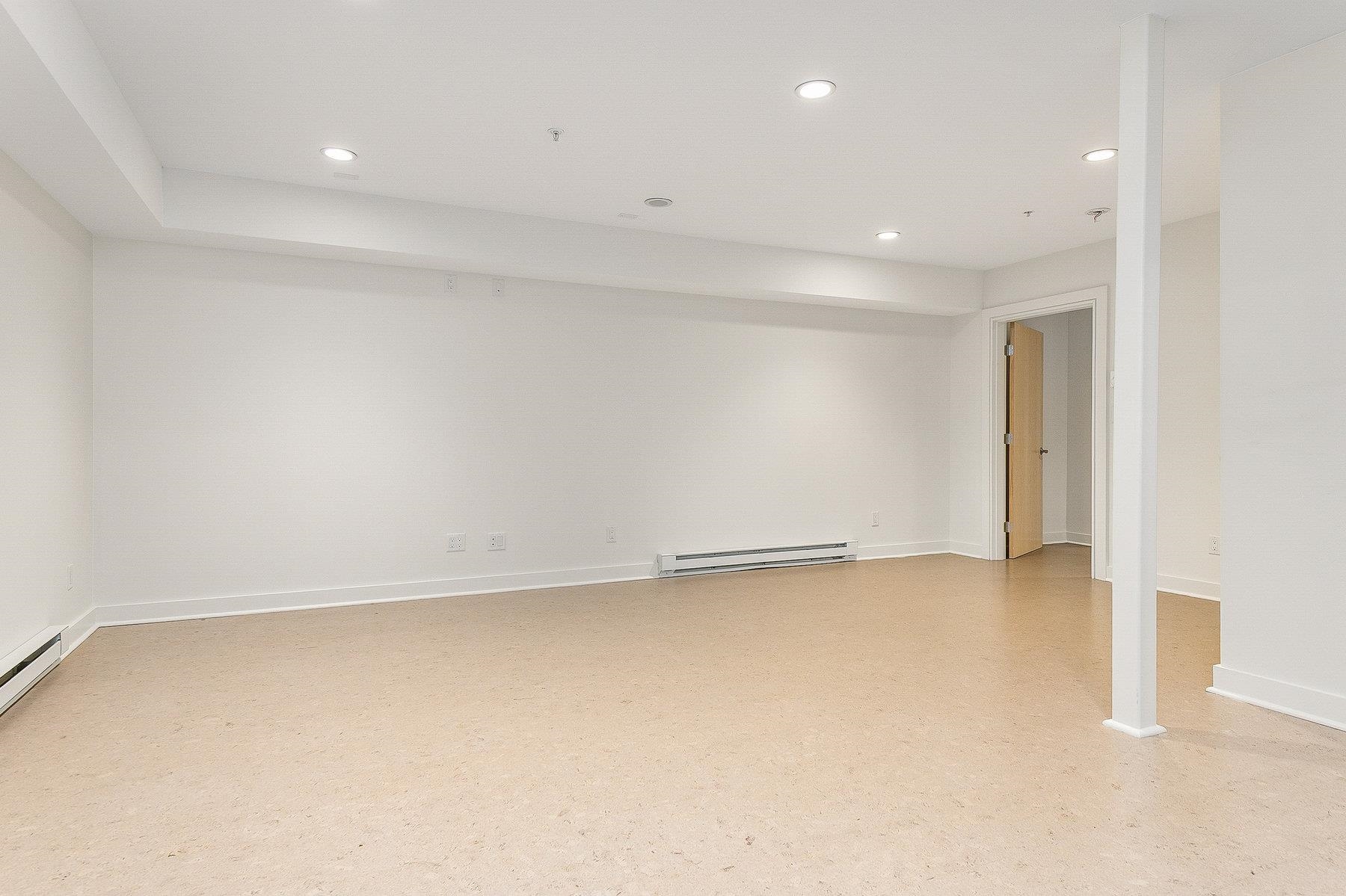 677 Dennett Street Unit: 1